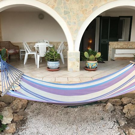 Villa Ceni - Appartamenti Con Camere, Cucina, Wc E Terrazza Sul Mare In Villa Con Piscina, Giardino E Parcheggio Marinella di Selinunte Exterior foto