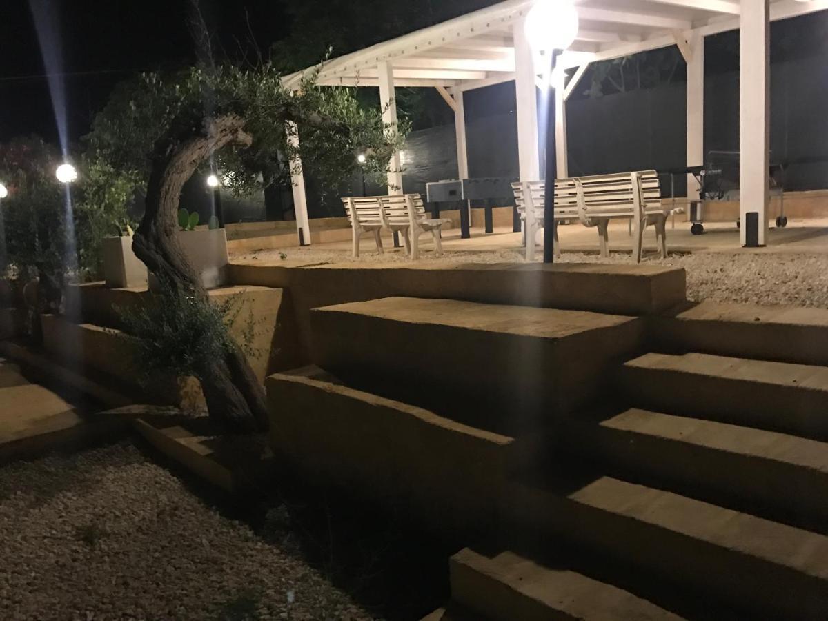 Villa Ceni - Appartamenti Con Camere, Cucina, Wc E Terrazza Sul Mare In Villa Con Piscina, Giardino E Parcheggio Marinella di Selinunte Exterior foto