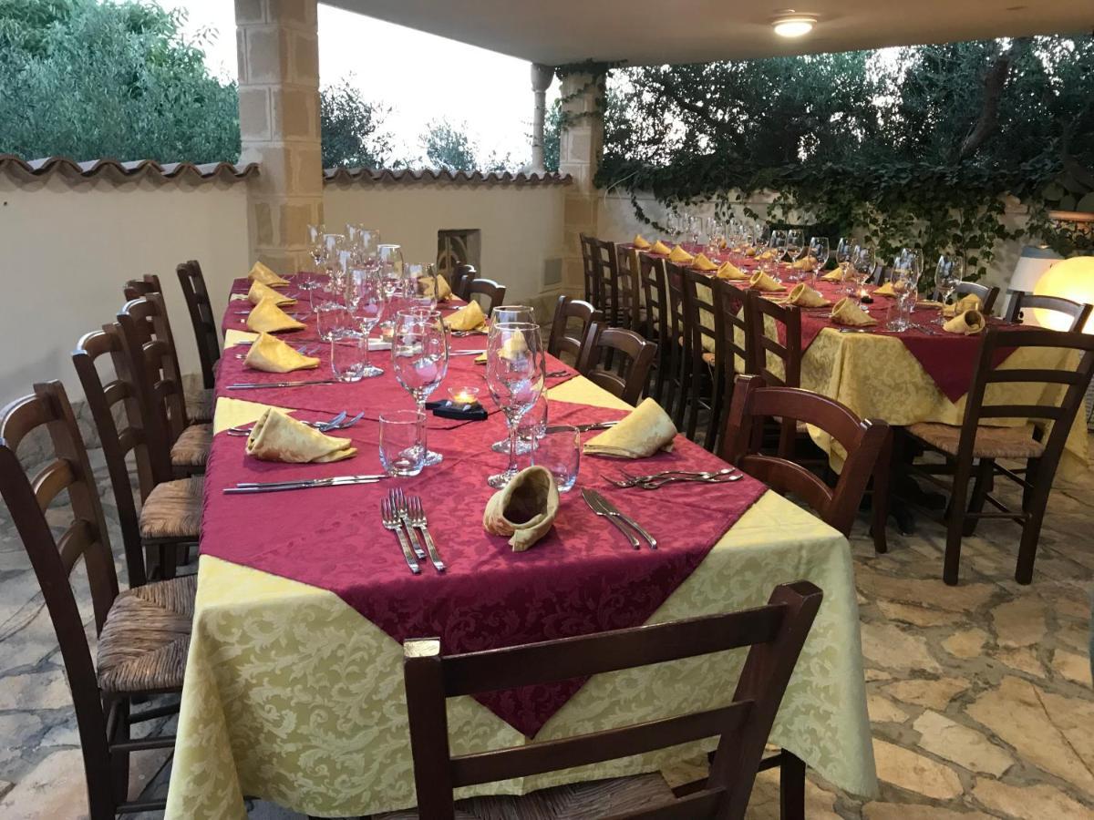 Villa Ceni - Appartamenti Con Camere, Cucina, Wc E Terrazza Sul Mare In Villa Con Piscina, Giardino E Parcheggio Marinella di Selinunte Exterior foto