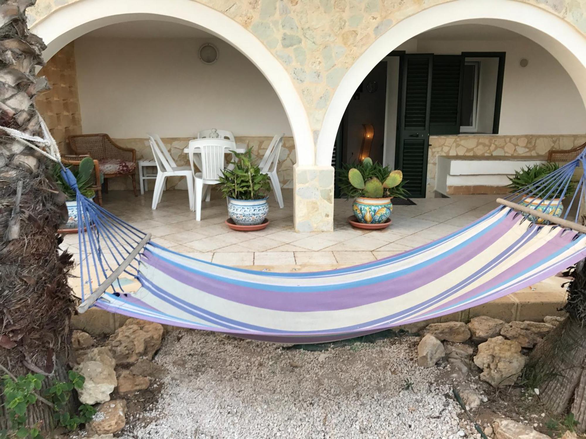 Villa Ceni - Appartamenti Con Camere, Cucina, Wc E Terrazza Sul Mare In Villa Con Piscina, Giardino E Parcheggio Marinella di Selinunte Exterior foto