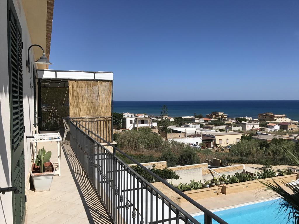 Villa Ceni - Appartamenti Con Camere, Cucina, Wc E Terrazza Sul Mare In Villa Con Piscina, Giardino E Parcheggio Marinella di Selinunte Exterior foto