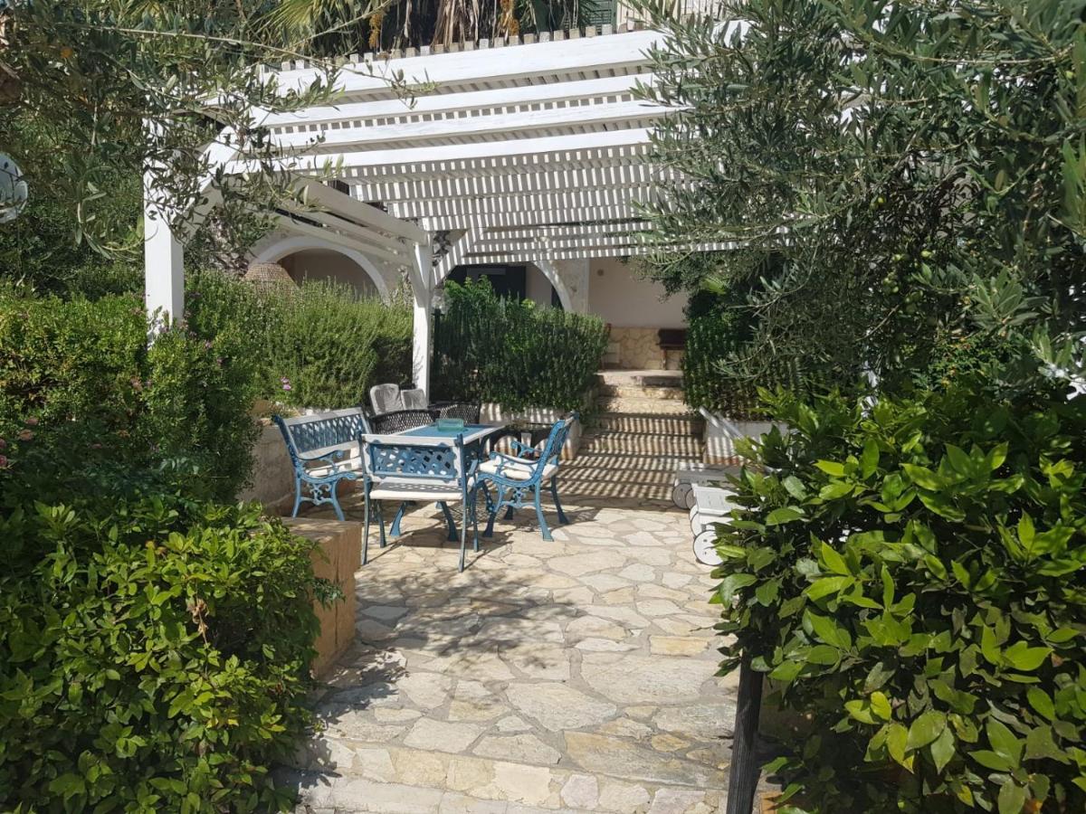 Villa Ceni - Appartamenti Con Camere, Cucina, Wc E Terrazza Sul Mare In Villa Con Piscina, Giardino E Parcheggio Marinella di Selinunte Exterior foto